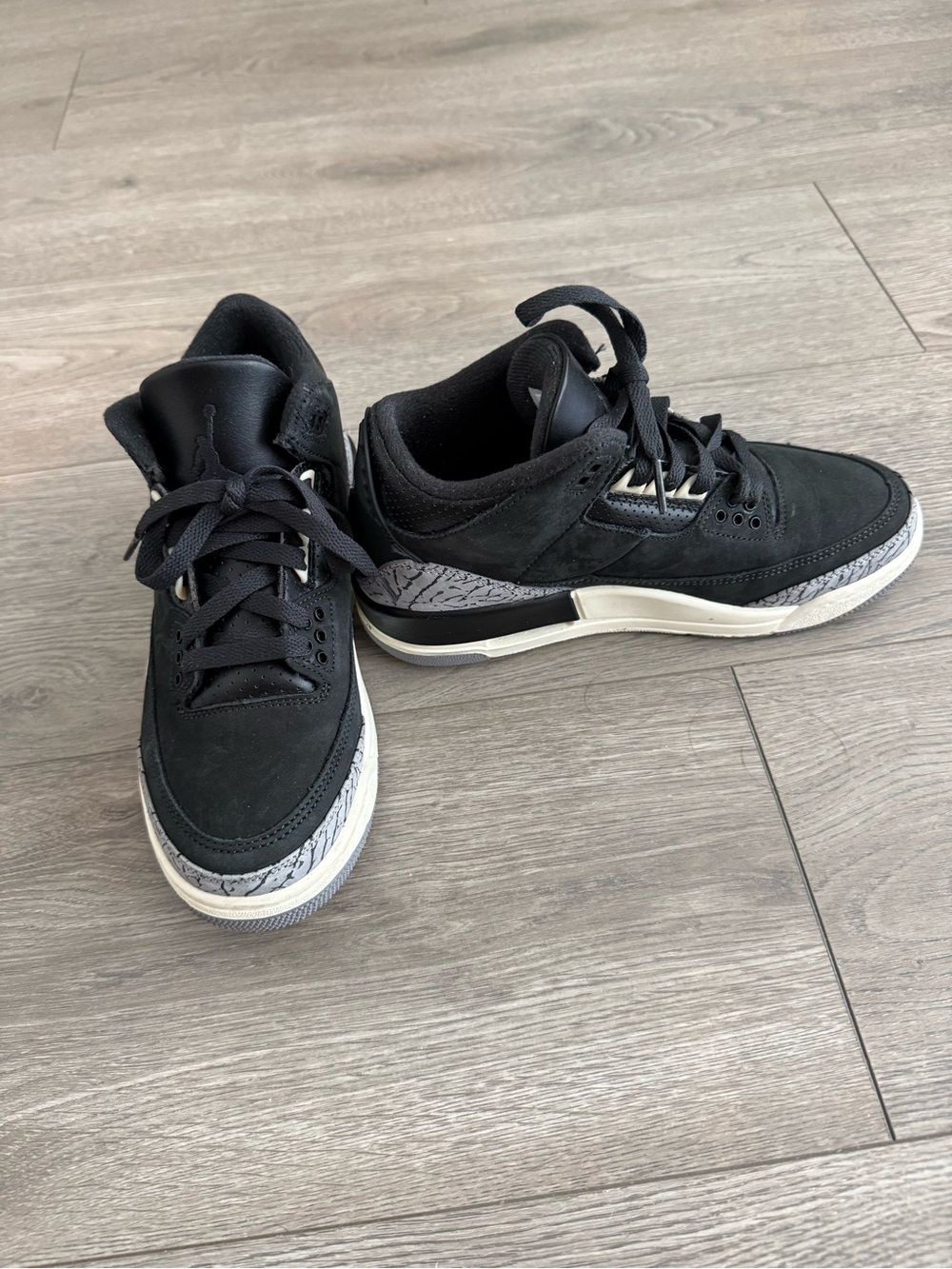 Air Jordan 3 Black Cement kids size 5.5
